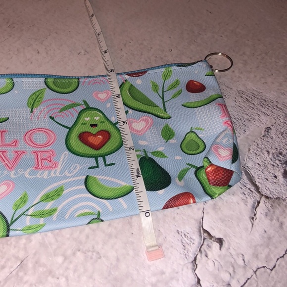 Love Avocado Make Up Bag, NWOT - Picture 5 of 5